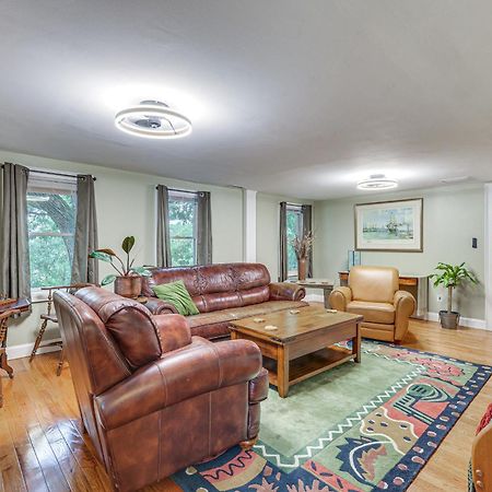 Quintessential New England Home With Patio And Grill! Putnam Exterior foto